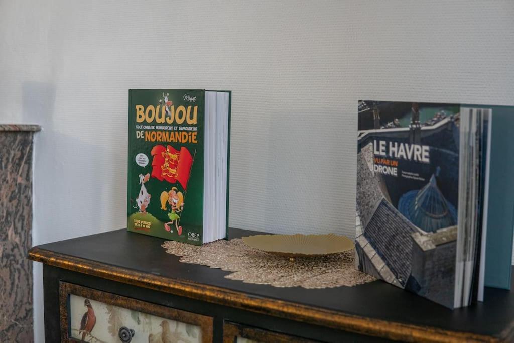 Le Boujou - Place De Parking - 200M Plage Etretat Bagian luar foto